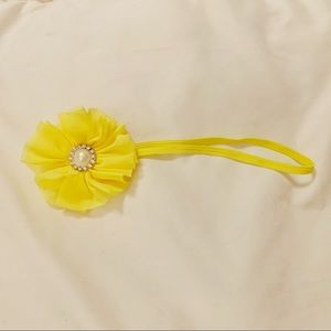 NWOT yellow chiffon flower with pearl headband bow
